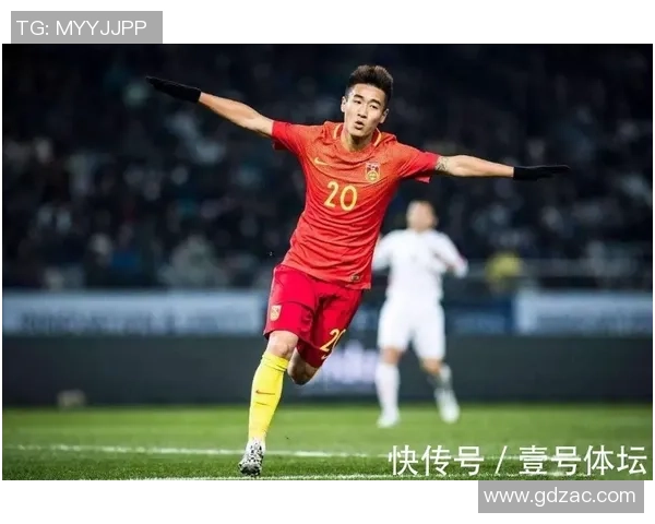 足球明星情侣情感纠葛难以释怀的故事与背后真相揭秘